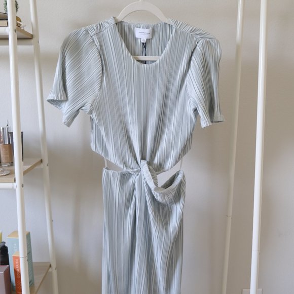 Who What Wear , Drew Cutout Twist Midi Dress ,  Light Blue,  size M NWT - Picture 3 of 6